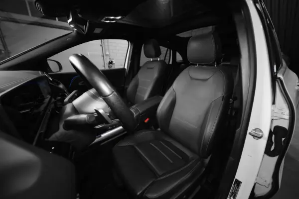 Mercedes-Benz GLA 250 e 8G-DCT AMG Line 10