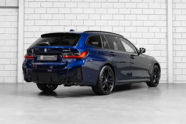 BMW 330 e Pack Desportivo M Auto 4