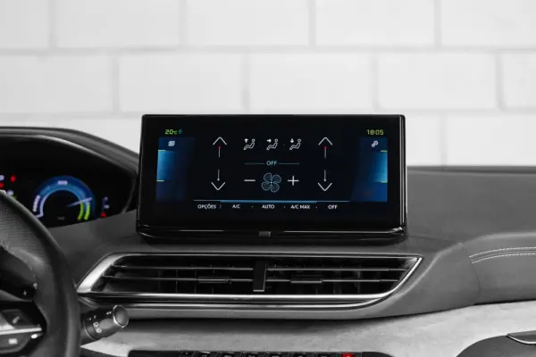 Peugeot 3008 1.6 Hybrid GT e-EAT8 13