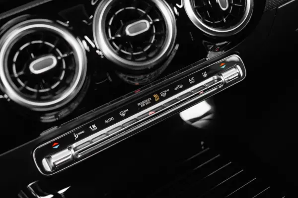 Mercedes-Benz CLA 250 e 8G-DCT Edition Progressive Line 24