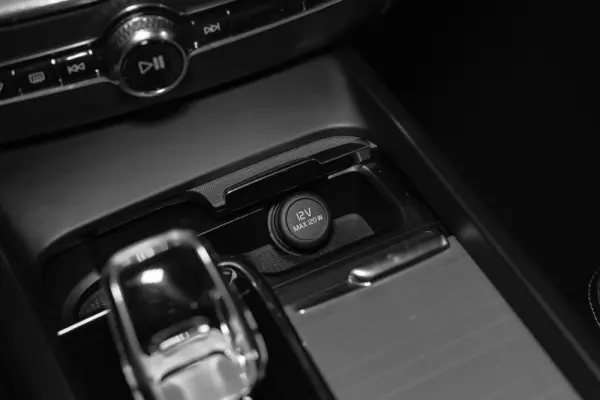 Volvo XC 60 2.0 T6 PHEV Black Edition 32