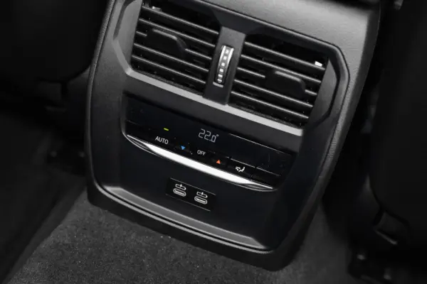 BMW 330 e Pack Desportivo M Auto 40