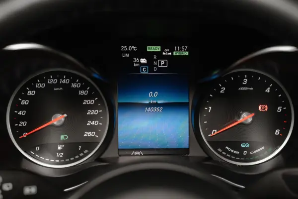Mercedes-Benz C 300 Avantgarde 10