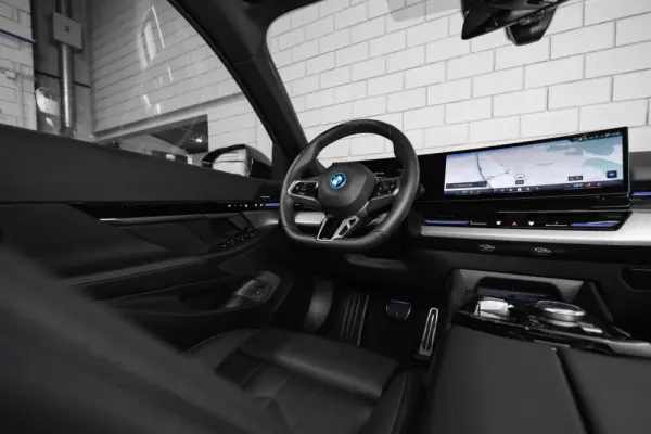 BMW 530 e Pack Desportivo M Pro 42