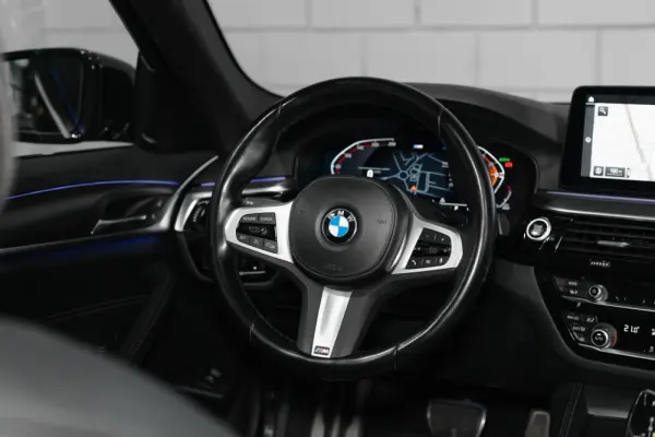 BMW 520 d Pack Desportivo M Auto 5