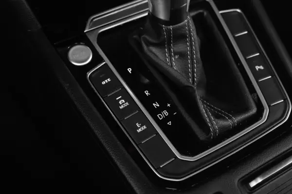 Volkswagen Arteon Shooting Brake 1.4 eHybrid OPF DSG R-Line 27