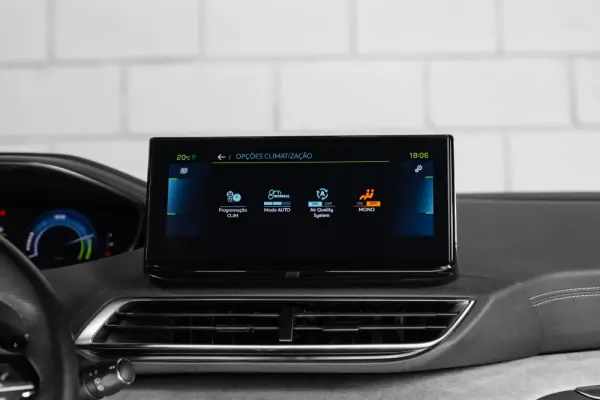 Peugeot 3008 1.6 Hybrid GT e-EAT8 14