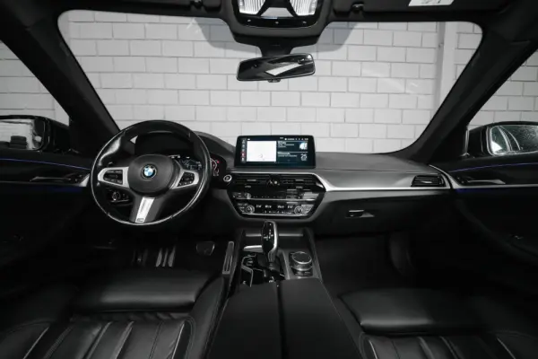 BMW 520 d Pack Desportivo M Auto 30