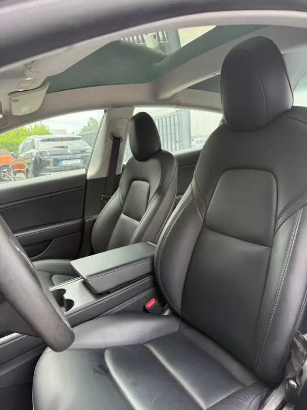 Tesla Model 3 Performance 8