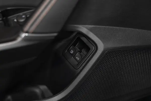 Cupra Formentor 1.4 e-Hybrid DSG VZ 28