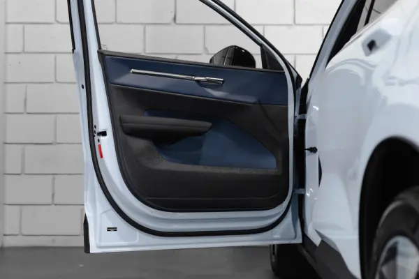 Volvo EX30 Twin Motor Performance AWD Ultra 8
