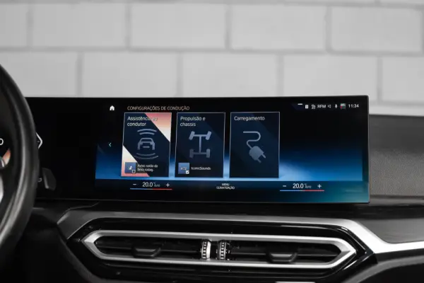 BMW 330 e Pack M Auto 22