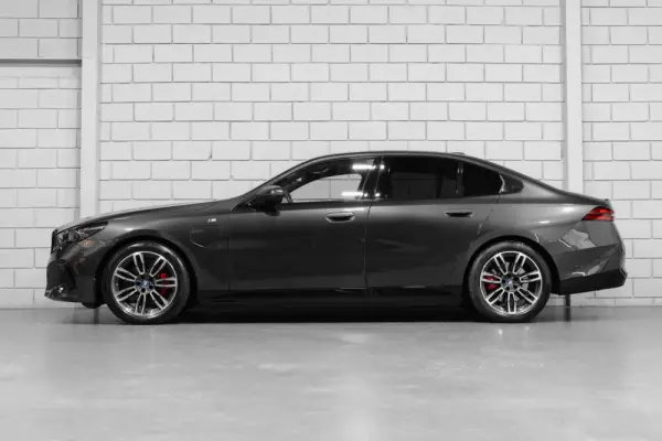 BMW 530 e Pack Desportivo M Pro 3