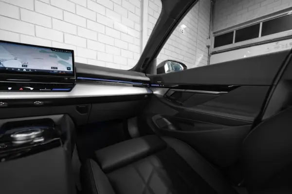 BMW 530 e Pack Desportivo M Pro 43
