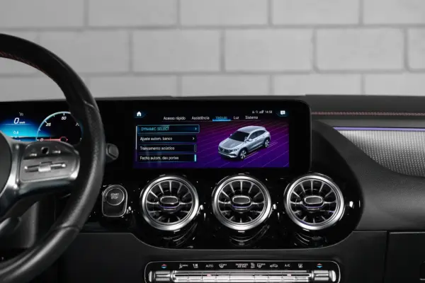 Mercedes-Benz EQA 250 AMG Line 17