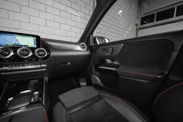 Mercedes-Benz EQA 250 AMG Line 40