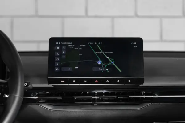 MG MG4 77 kWh Extended Range Luxury 28