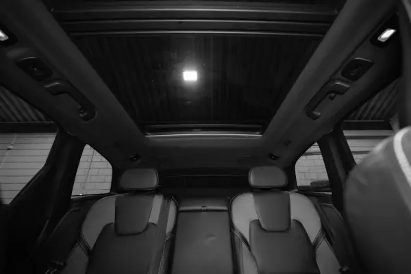 Volvo XC 60 2.0 T6 PHEV Black Edition 38
