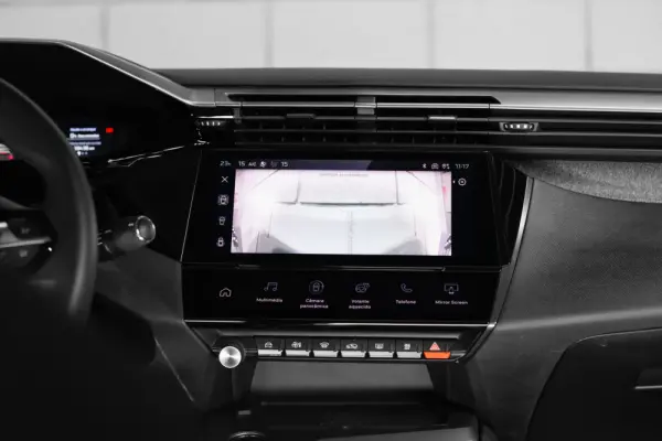 Peugeot 408 1.6 Hybrid Allure e-EAT8 17
