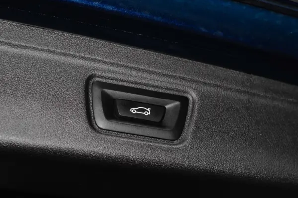 BMW 330 e Pack Desportivo M Auto 42