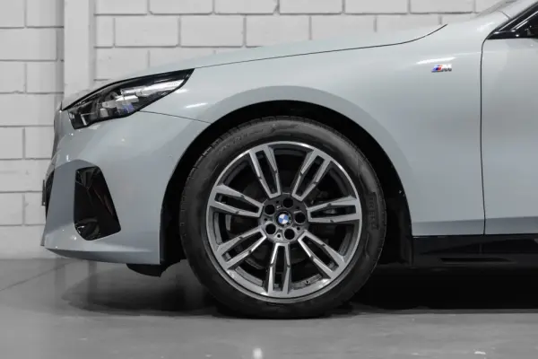 BMW 520 d Pack Desportivo M 17