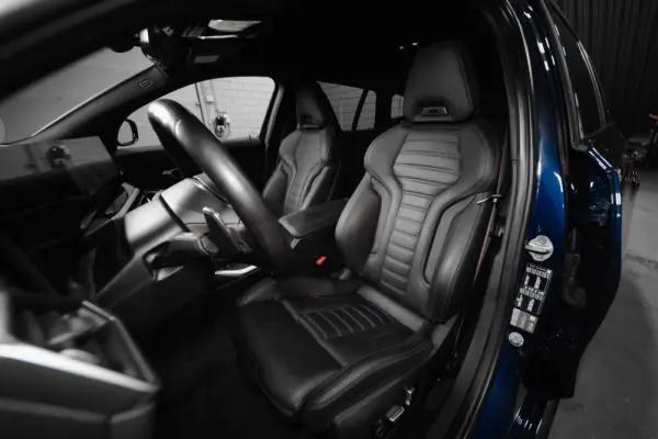 BMW 330 e Pack Desportivo M Auto 10