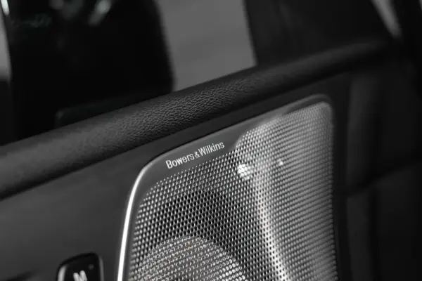 Volvo XC 60 2.0 T6 PHEV Black Edition 32