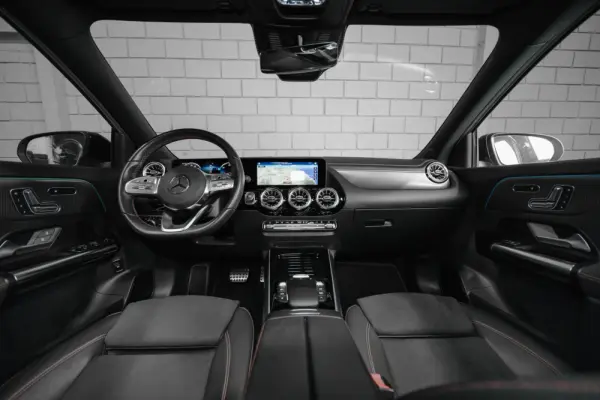 Mercedes-Benz EQA 250 AMG Line 47