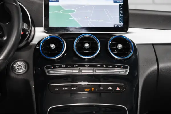 Mercedes-Benz C 300 Avantgarde 36