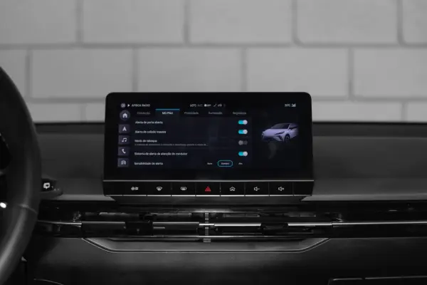 MG MG4 77 kWh Extended Range Luxury 18