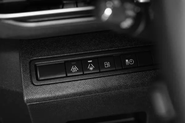Peugeot 3008 1.6 Hybrid GT e-EAT8 23