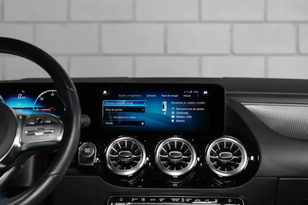 Mercedes-Benz EQA 250 AMG Line 20