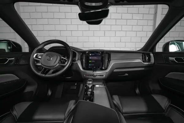 Volvo XC 60 2.0 T6 PHEV Black Edition 35