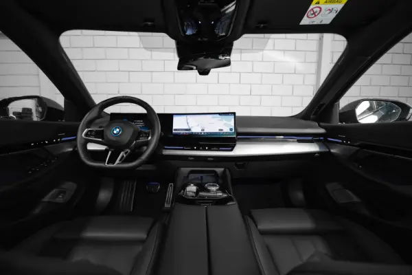 BMW 530 e Pack Desportivo M Pro 41