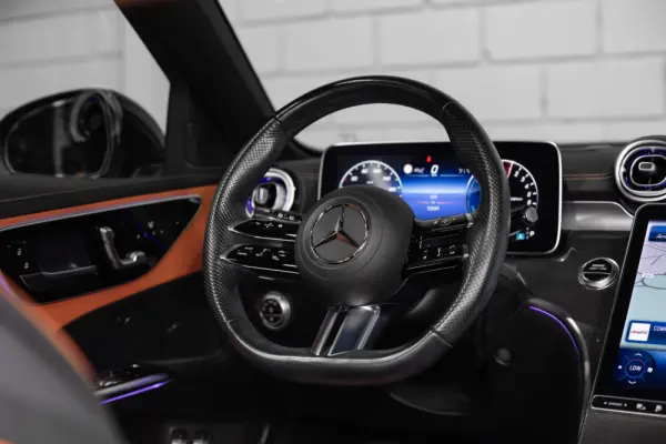 Mercedes-Benz C 300 e AMG Line 5