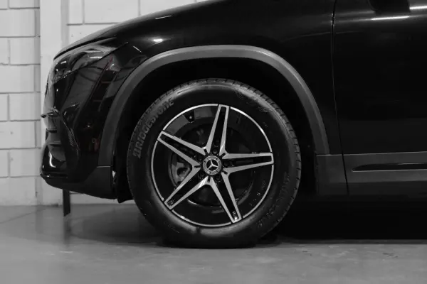 Mercedes-Benz EQA 250 AMG Line 23