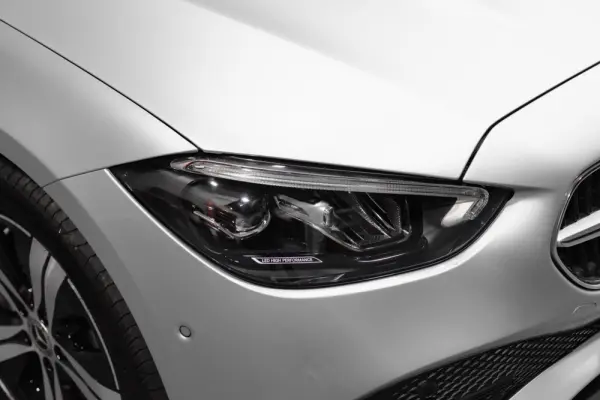 Mercedes-Benz C 300 e 9G-TRONIC Avantgarde Advanced 19