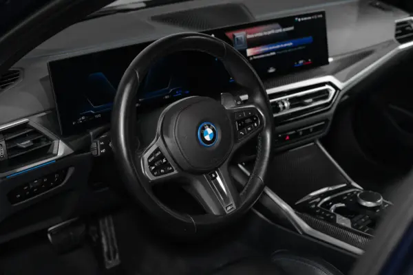 BMW 330 e Pack Desportivo M Auto 30