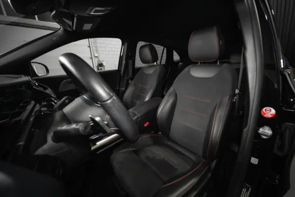 Mercedes-Benz EQA 250 AMG Line 5