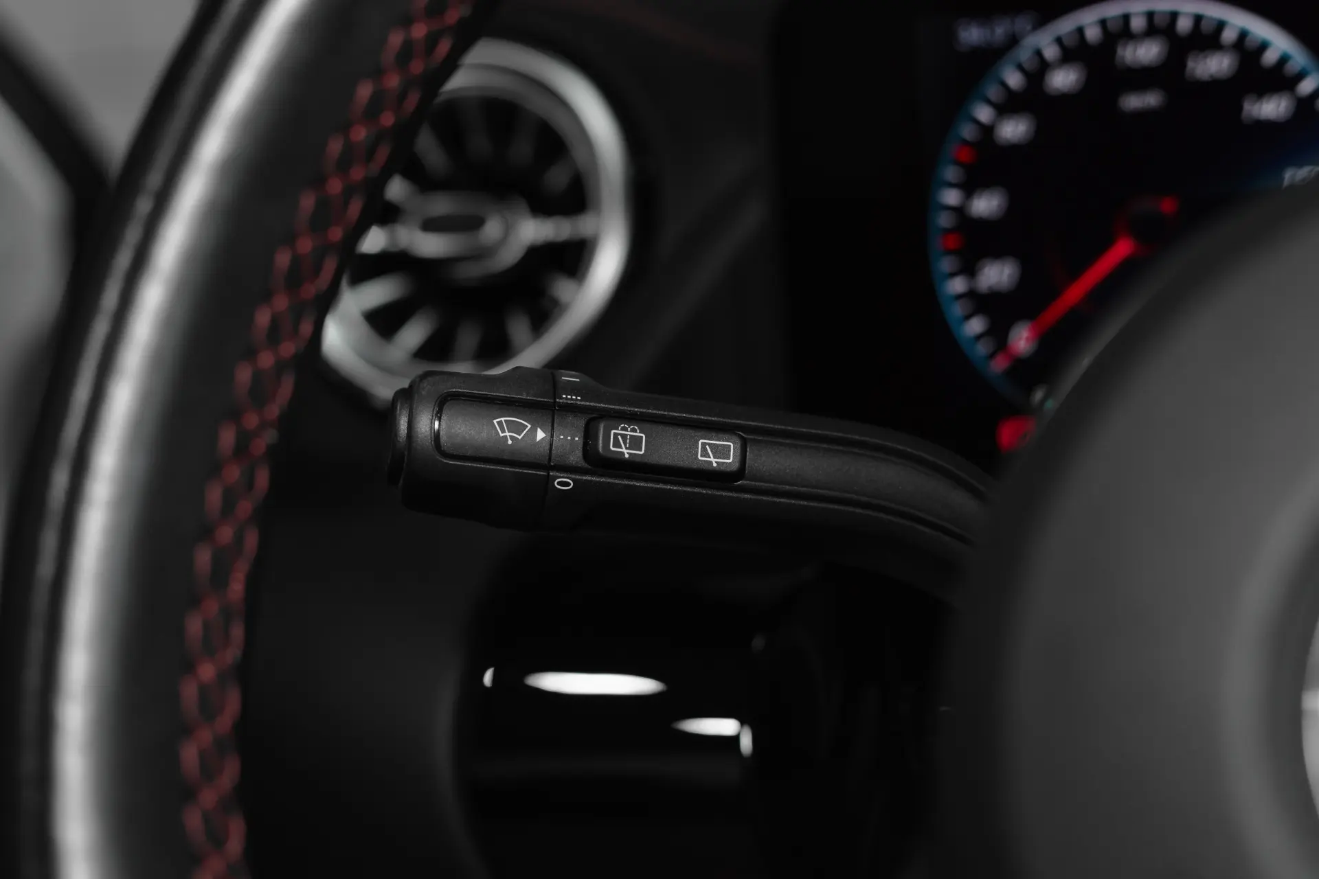 Mercedes-Benz EQA 250 AMG Line 8