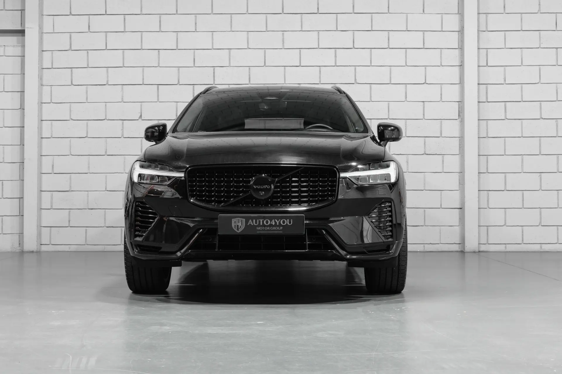 Volvo XC 60 2.0 T6 PHEV Black Edition 2