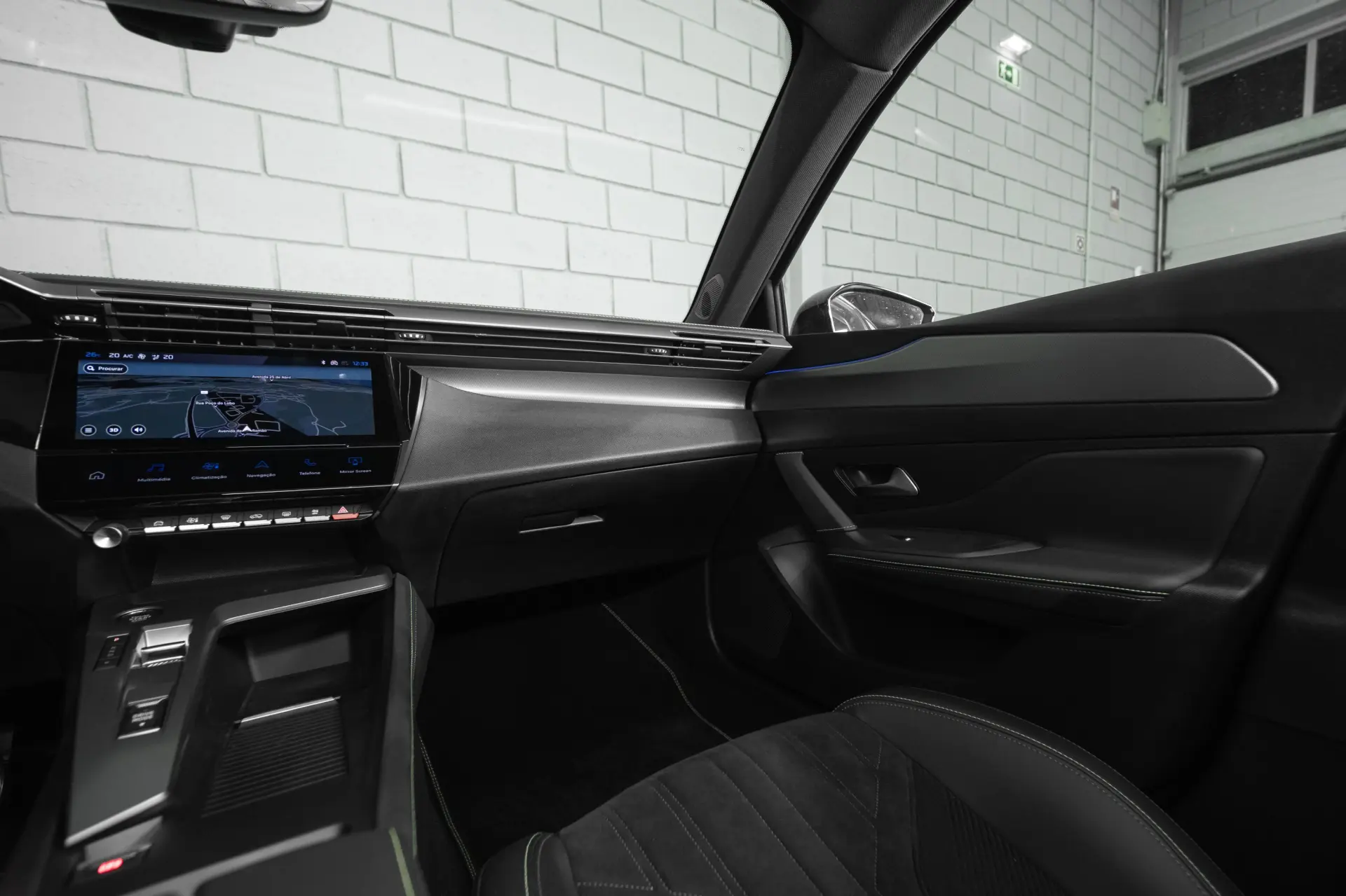 Peugeot 408 1.6 Hybrid GT e-EAT8 40