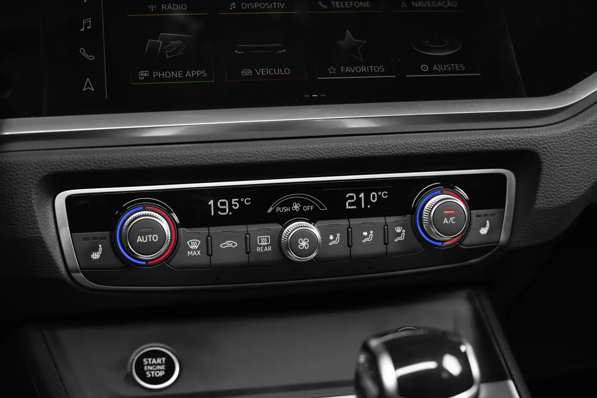 Audi Q3 45 TFSIe S line S tronic 25