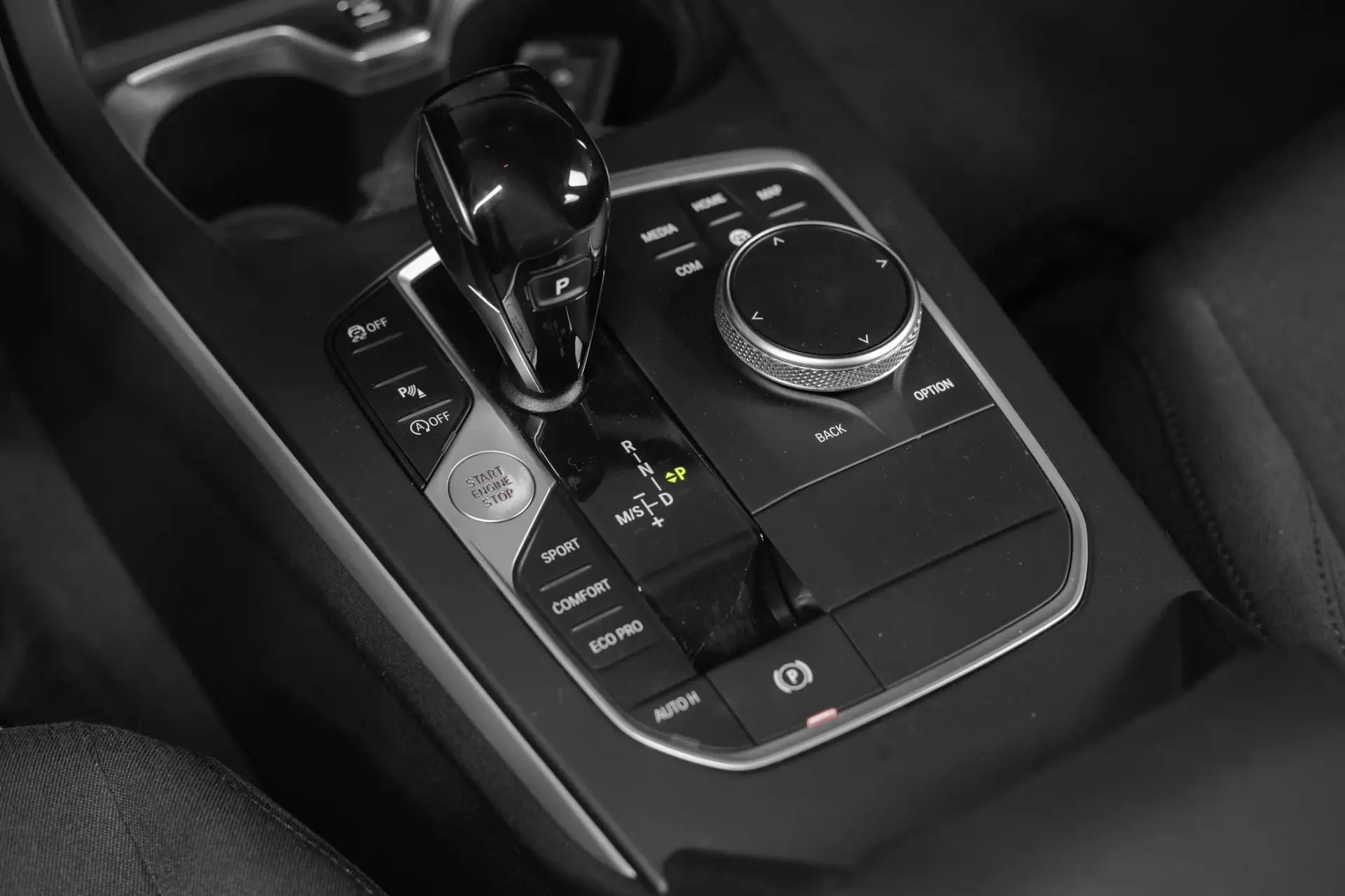 BMW 116 d Advantage Auto 16