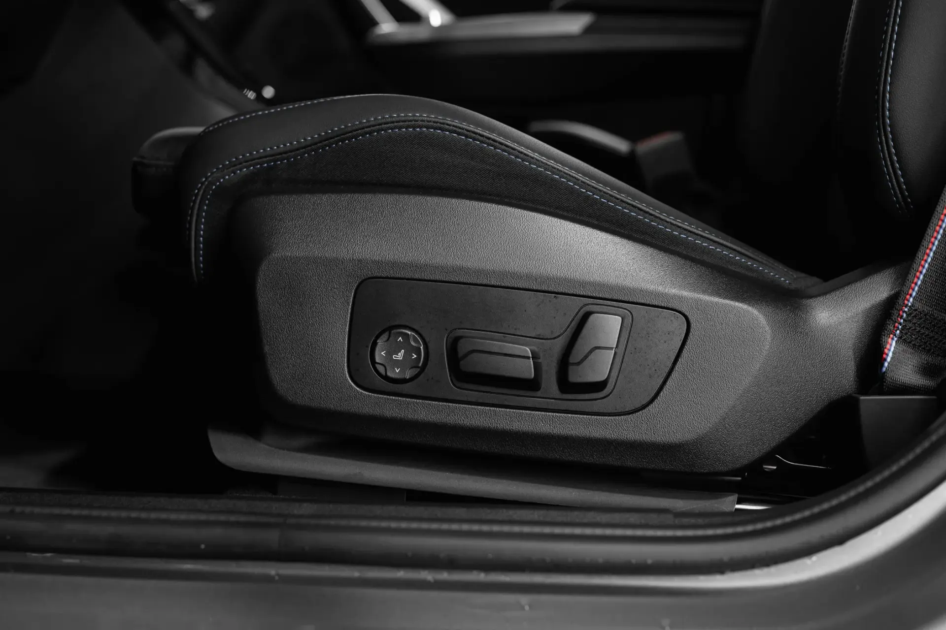 BMW iX2 xDrive30 Pack Desportivo M Pro 38