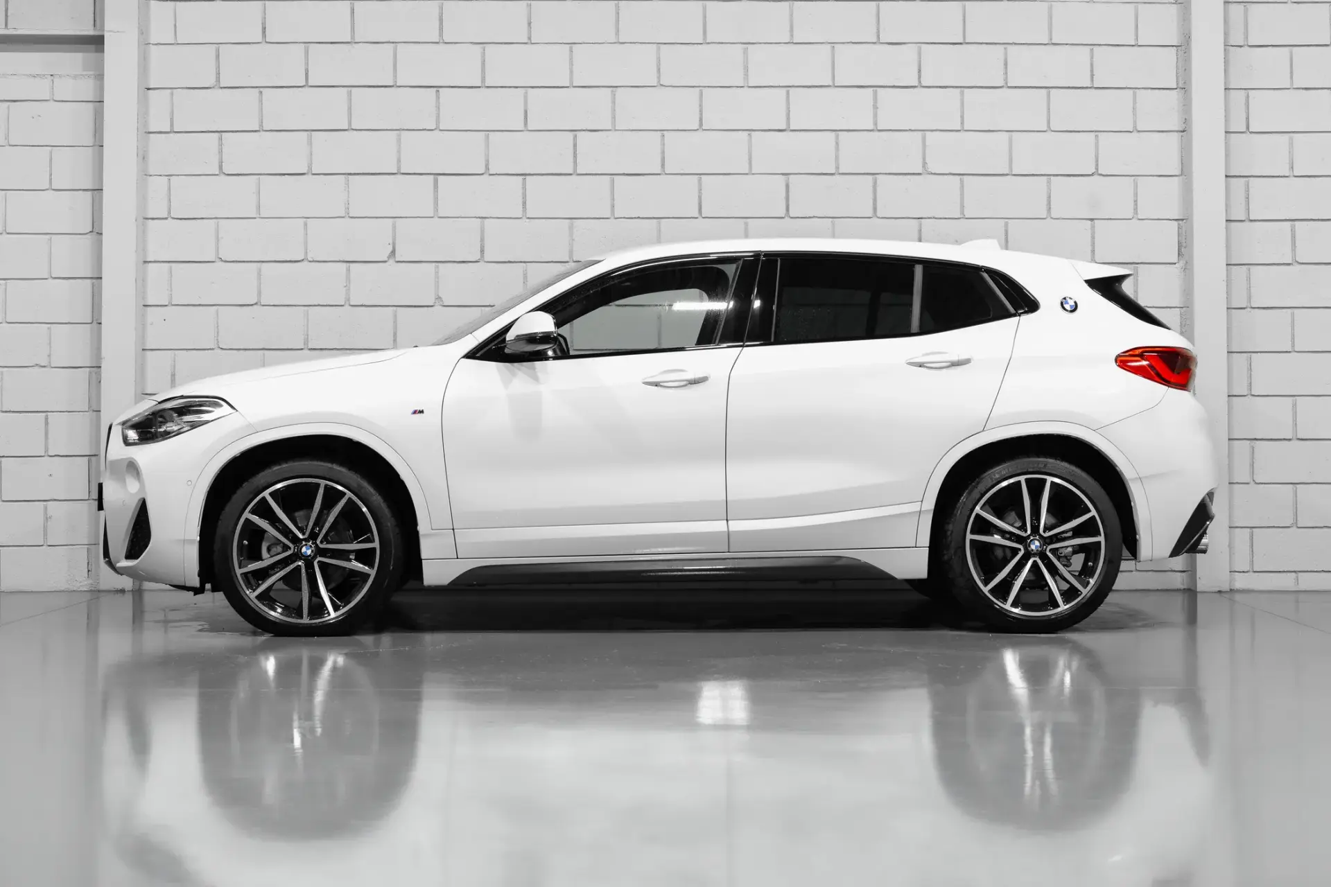 BMW X2 16 d sDrive Auto Pack M 3