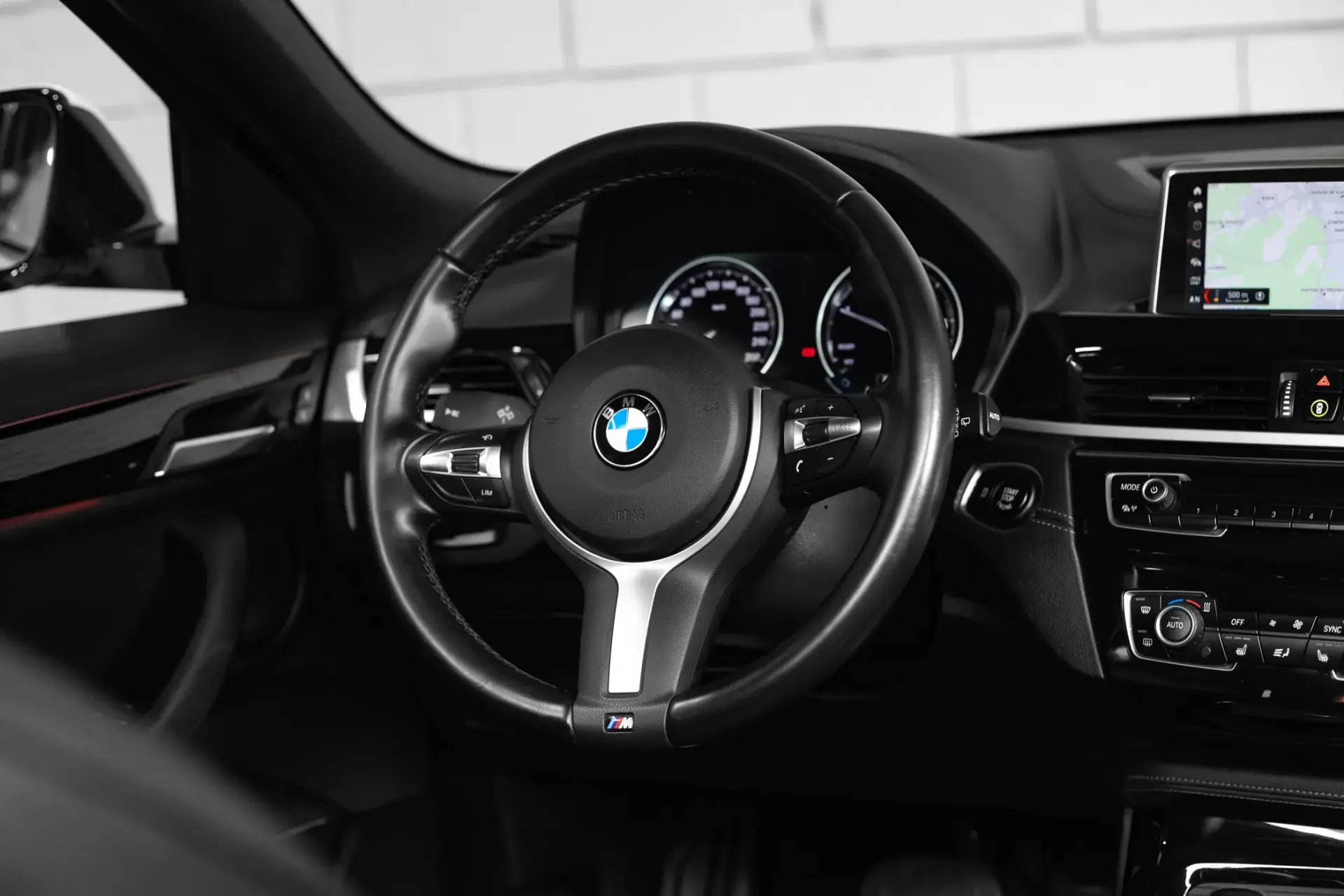 BMW X2 16 d sDrive Auto Pack M 7