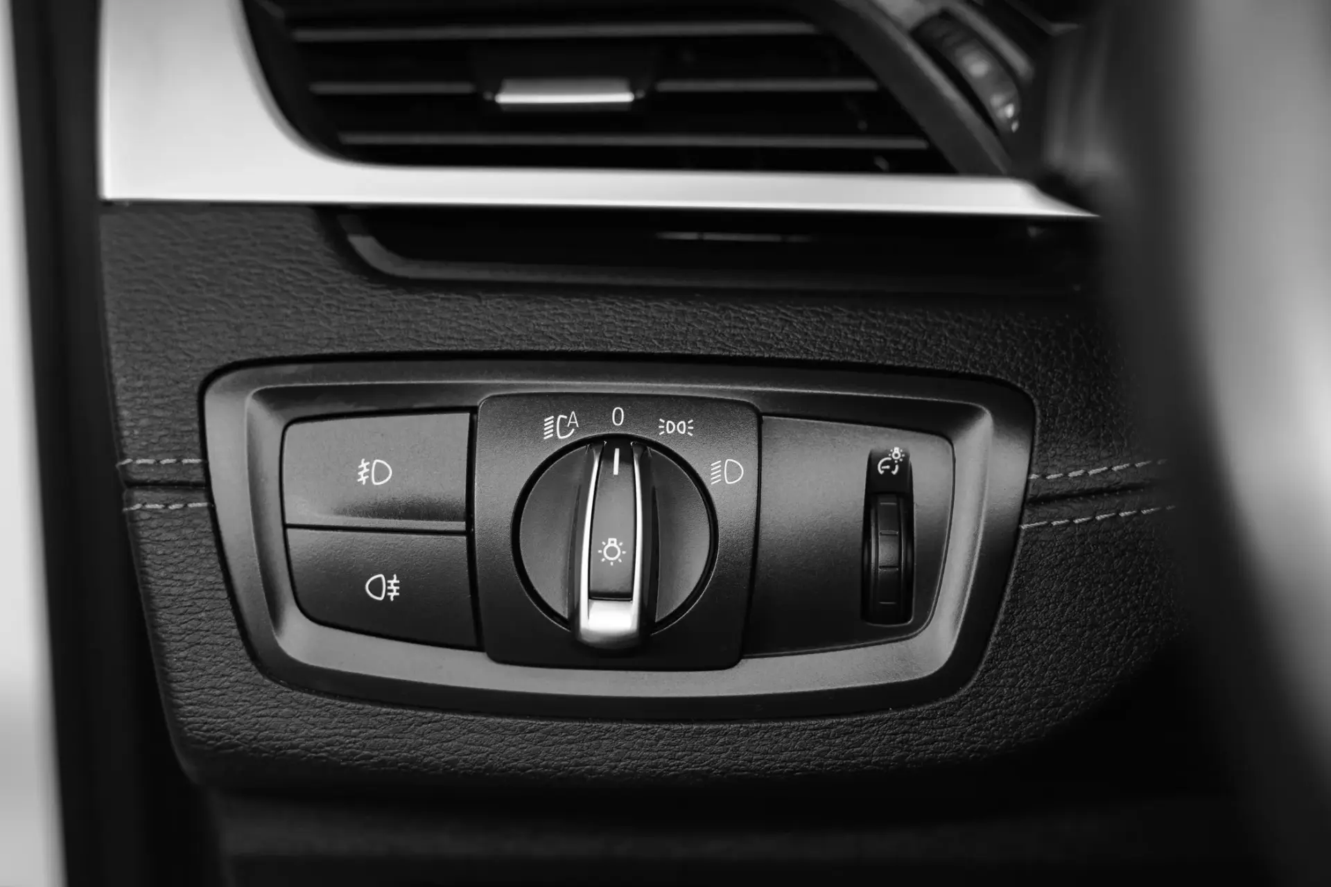 BMW X2 16 d sDrive Auto Pack M 24