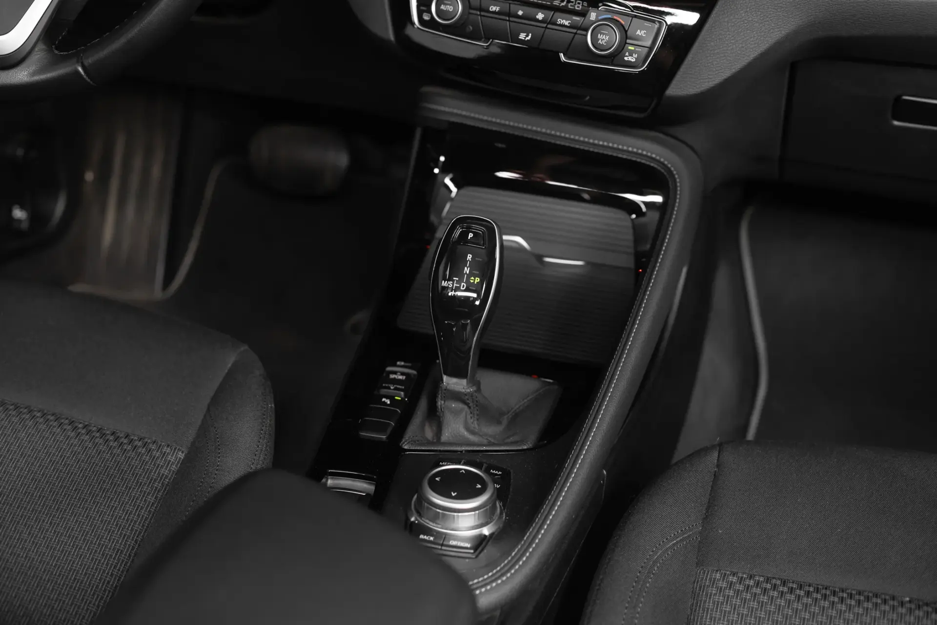 BMW X2 16 d sDrive Auto Advantage 29