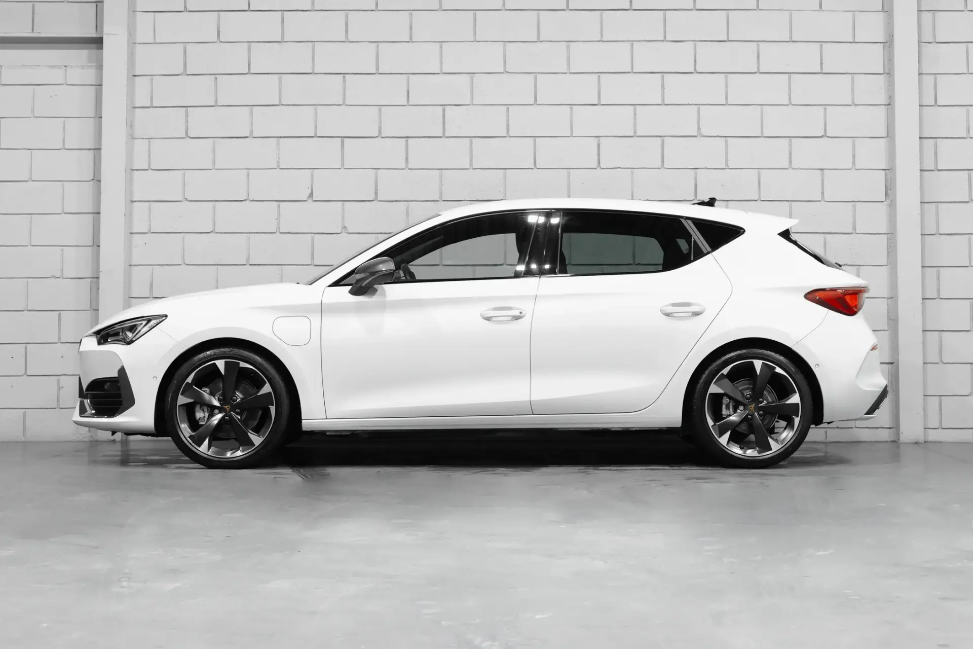 Cupra Leon 1.4 e-Hybrid VZ DSG 3